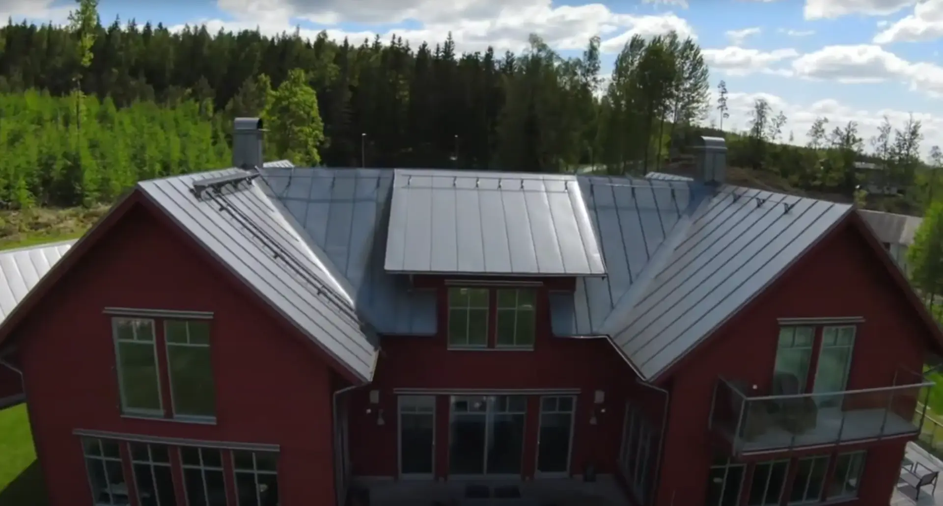 Fasadplåt och byggplåt